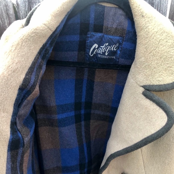 Light olive green wool vintage pea coat - Picture 2 of 3